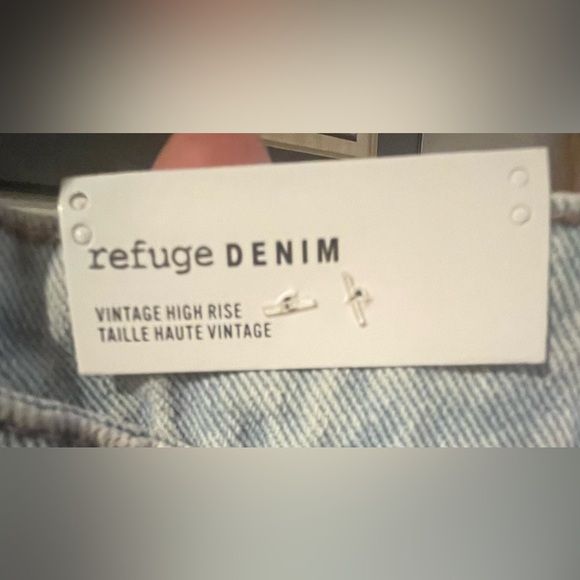 REFUGE DENIM, 100% Cotton, Size 13, Light Denim, Mom Jean/Vintage High Rise Pant - Picture 3 of 5